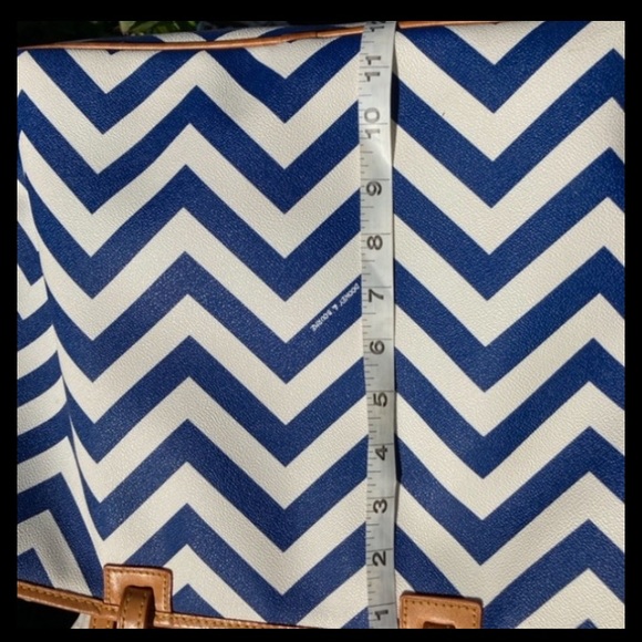 Dooney & Bourke Chevron Tote - Picture 9 of 11